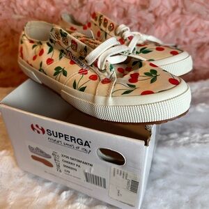 NIB Superga Classic Fantasy Sneaker - Satin Cherry Print - Size 10